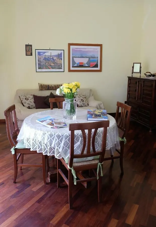 Apartamento La Casa Di Tufo Palermo Italia